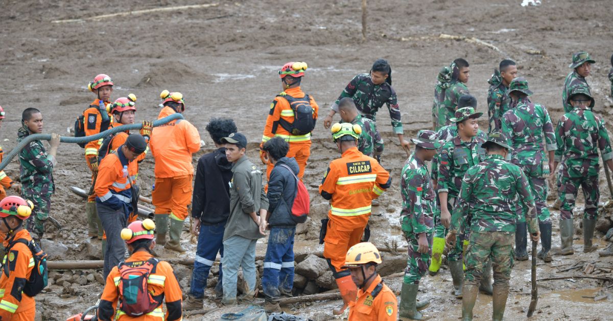 Kepala Staf TNI AL Konfirmasi 23 Anggota Marinir Jadi Korban Longsor di Bandung Barat, 4 DItemukan Meninggal